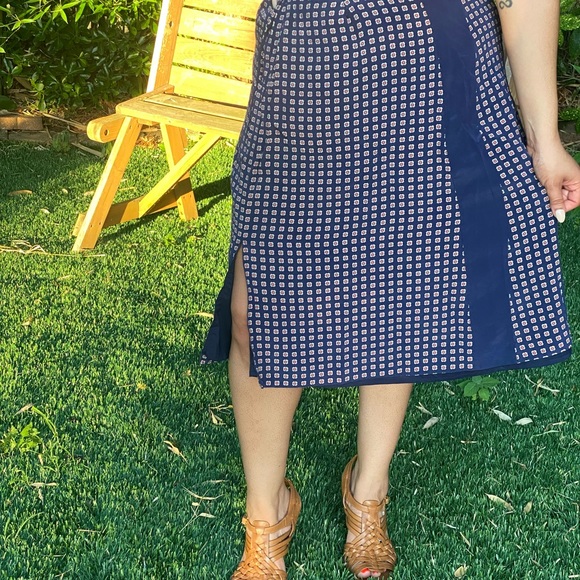 MADEWELL Women's Navy Blue & Paprika Print Silk Skirt Sz 6 - Picture 3 of 8
